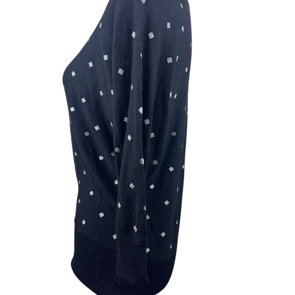 White House Black Market sweater with white diamond print size small - Picture 4 of 8